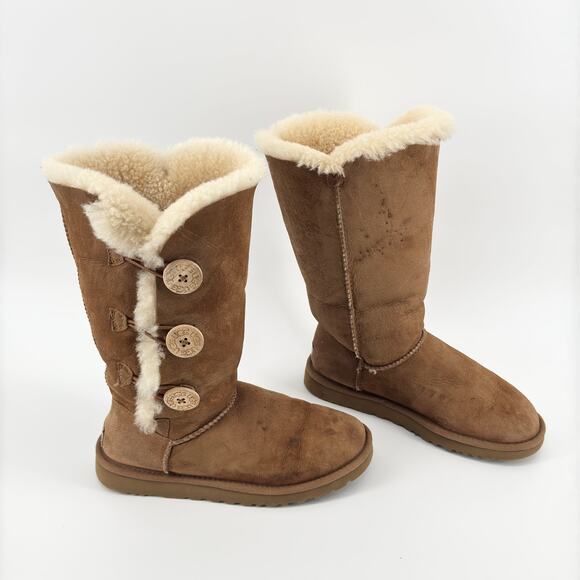 UGG Bailey Button Triplet II Boots Chestnut Suede Shearling Lined Womens Size 6 - Picture 2 of 12